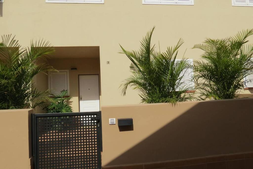 Luxury House With 3 Bedrooms, Sea Wiew And Swimming Pool In A Quiet Residence Пуерто де Сантяго Екстериор снимка